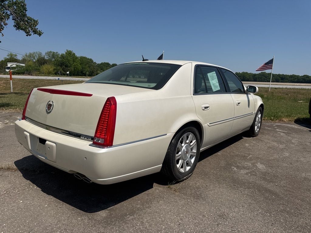 2008 Cadillac DTS Base